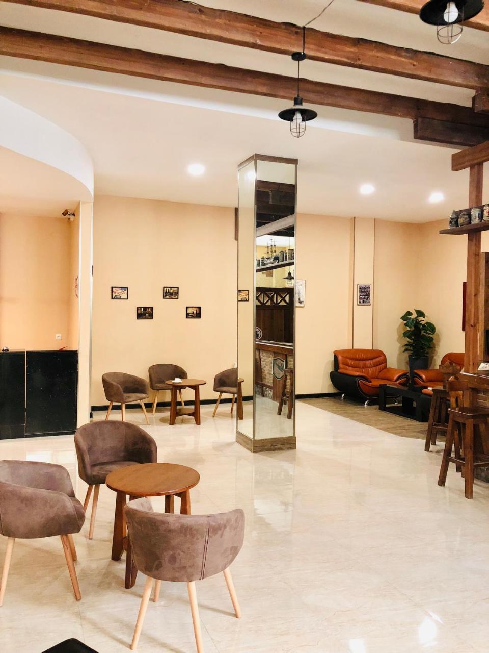 Lords Hotel Tiflis Dış mekan fotoğraf
